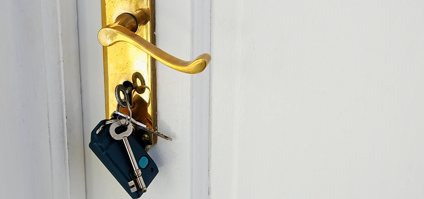 Broken Door Key Extraction in Westminster, CA